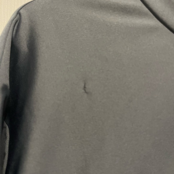 Oneill Shirt Large Gray Guard
Surfing SPF 50 Nylon Slim Fit with one flaw - Picture 2 of 6